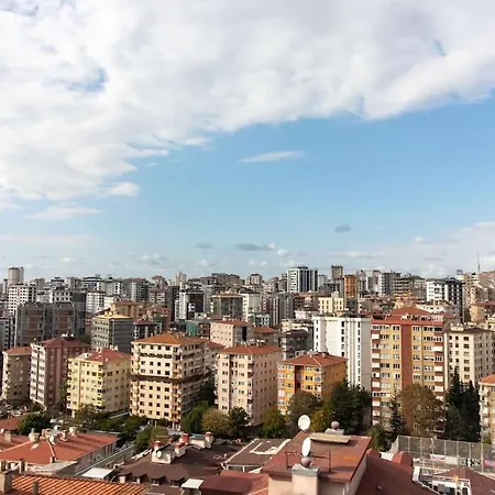 Charming 2br Panoramic Views Penthouse In Maltepe