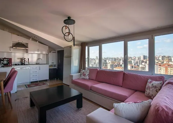 Charming 2br Panoramic Views Penthouse In Maltepe *